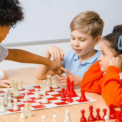 CHRISTMAS CHESS